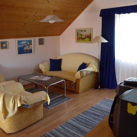 Apartment Balatonfenyves/Balaton 18360 Bagian luar foto